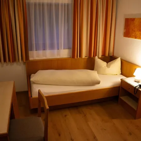 Schaber Casa de hóspedes 3*